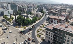 Kahramanmaraş’ta Zübeyde Hanım Caddesi modern ulaşım için yenileniyor
