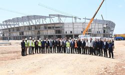 Bakan Kirişci ve Başkan Görgel yeni stadyumu inceledi