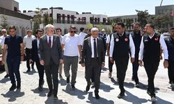 Vali Ünlüer ve Başkan Görgel Trabzon Caddesi'ndeki çalışmaları inceledi
