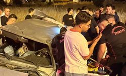 Kahramanmaraş'ta feci kaza: Kontrolden çıkan otomobil takla attı, 2 kişi yaralandı