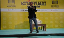 Usta Gazeteci Hakan Çelik, Kitap Fuarı’nda Gençlere Seslendi