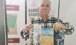 Kitapçı Baba Ahmet Sandal, Kahramanmaraş Kitap Fuarı’nda okurlarıyla buluştu