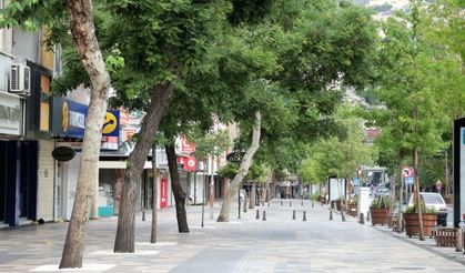 Bayramın ikinci gününde Kahramanmaraş sokakları yine boş kaldı