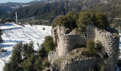 Kahramanmaraş’taki bu kale asırlara meydan okuyor