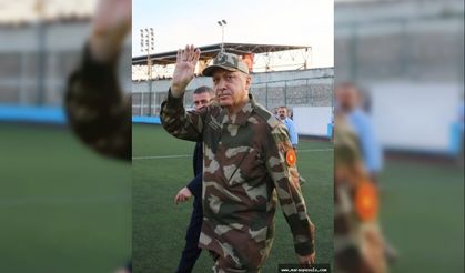 Cumhurbaşkanı Askeri Kamuflajla Sınır Karakolunda