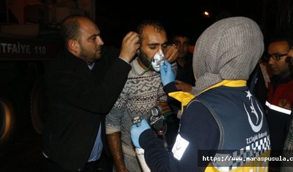 Adana'da ev yangınında mahsur kalan 11 kişi kurtarıldı