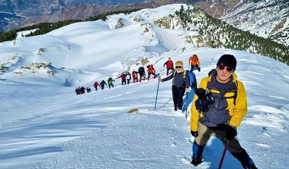 Kahramanmaraş'ta dağcılar Uludaz Dağı'na tırmandı!