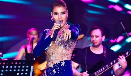 Gülben Ergen’den servis elemanlarına sahne sürprizi