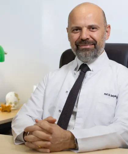 Akıllı telefonlar boyun fıtığı sebebi