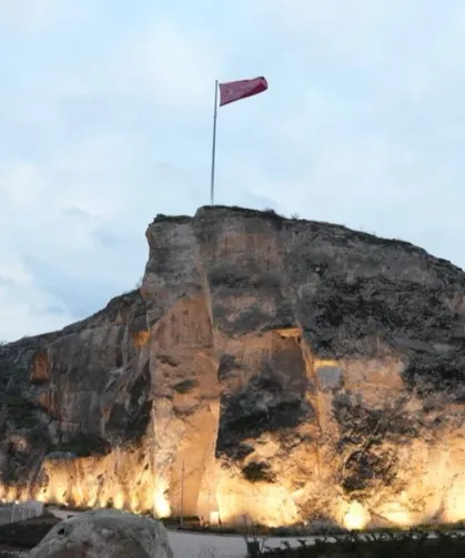 Tarihin kapıları yeniden açıldı