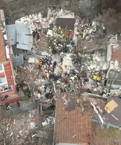 Fatih'teki bina çökmesi: Doğal gaz kaynaklı olma ihtimali düşük