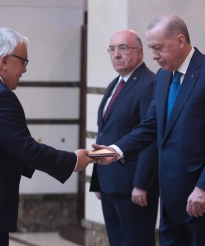 Cumhurbaşkanı Erdoğan'a 5 ülkeden güven mektubu