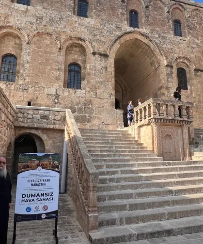 Tarihi manastırda radikal karar: Artık duman yok