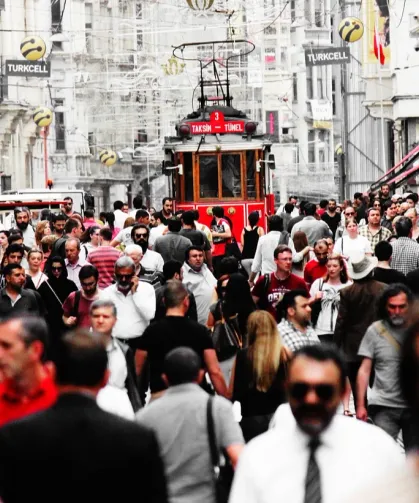Türkiye'de erkekler 75, kadınlar 80 yıl yaşıyor