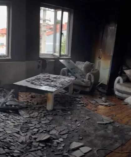 Yangında eşyaları kül olan aileye Sevgi Eli sahip çıktı