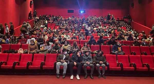 İyi ki Varsın Eren filmine Kahramanmaraş'taki öğrencilerden yoğun ilgi!