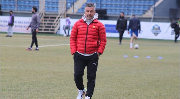 Kahramanmaraşspor Teknik Direktörü Sinan Yücer istifa etti