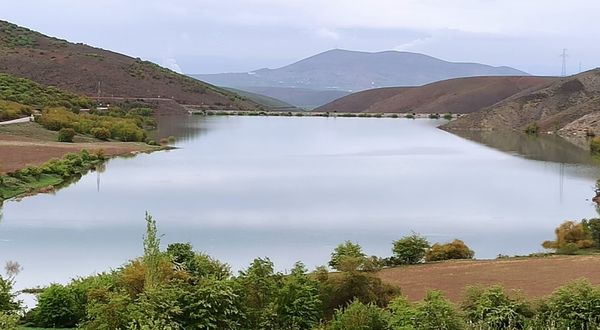 Kahramanmaraş'ta dip seviyeyi gören sulama göleti yeniden hayat buldu!