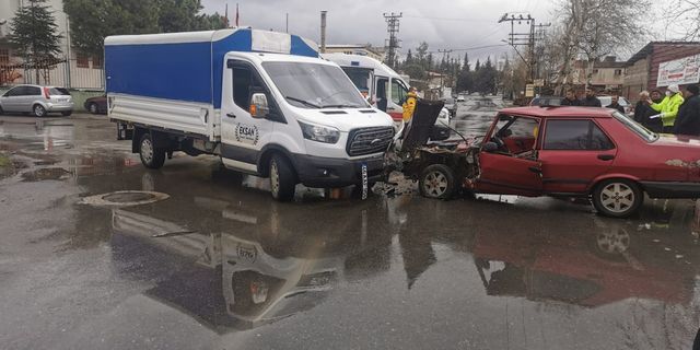 Kahramanmaraş'ta trafik kazasında 3 kişi yaralandı!