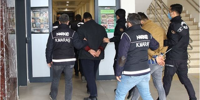 Kahramanmaraş'ta uyuşturucu satıcıları suçüstü yakalandı!