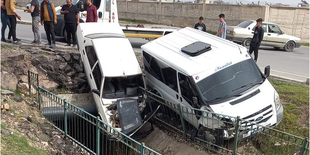 Kahramanmaraş'ta trafik kazasında hasar meydana geldi!