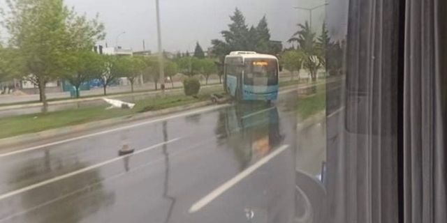 Kahramanmaraş’ta halk otobüsü refüje çıktı!