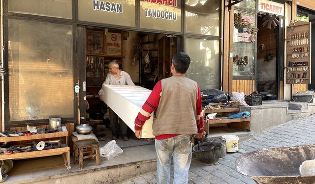 Kahramanmaraş'ın tarihi çarşılarındaki esnaf, kepenk açıyor