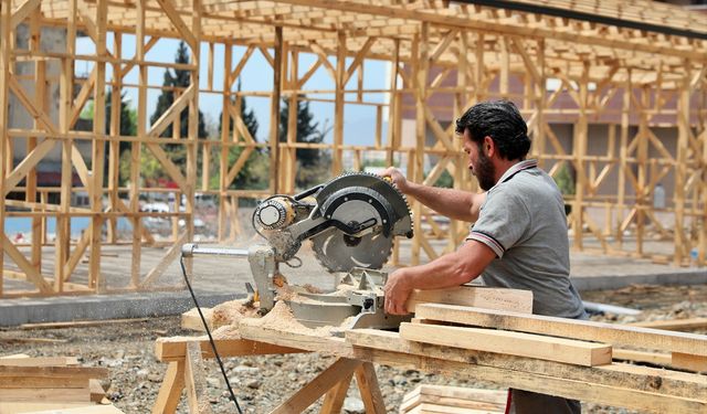 Kahramanmaraş'ta "ticaretin kalbi"ne ahşap çarşı kuruluyor