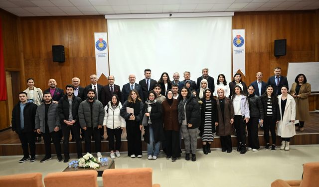 Vakıf Katılım Genel Müdürü Mehmet Ali Akben, Öğrencilerle Buluştu