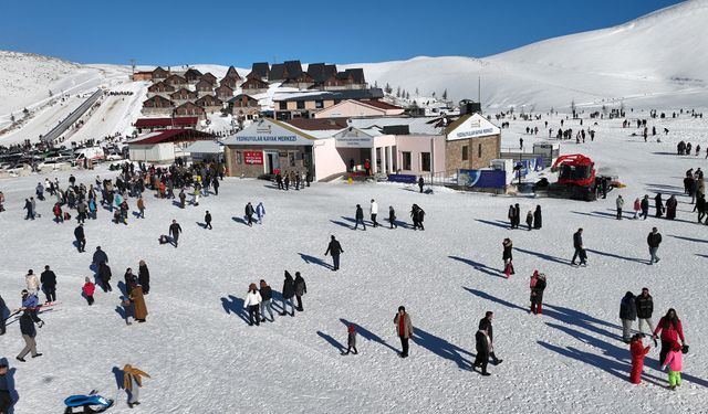 Yedikuyular, Yılbaşı Tatilinde Ziyaretçi Akınına Uğradı