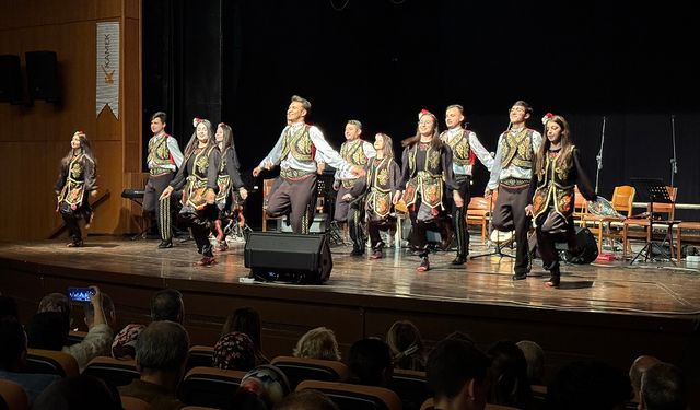 Büyükşehir’in Sanat Müziği ve Çocuk Korosu, Dinleyicilere Müzik Ziyafeti Sundu