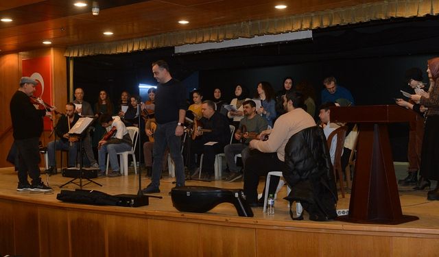 Büyükşehir’in Türk Sanat Müziği Korosu, Dinleyici Karşısına Çıkmaya Hazırlanıyor