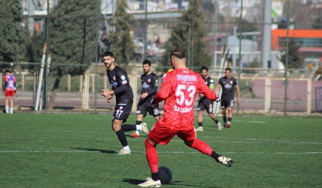 Kahramanmaraş Spor Evi’nde Muşspor’a 1-3 yenildi