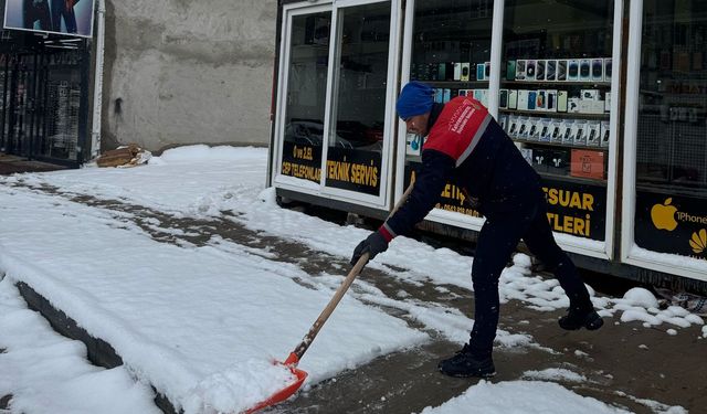 Büyükşehir’den kar yağışına hızlı müdahale