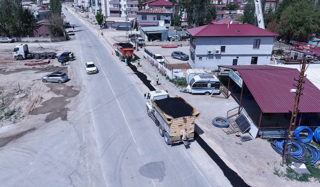 Elbistan’da Altyapı Tamamlandı, Sıcak Asfalt Dönemi Başladı