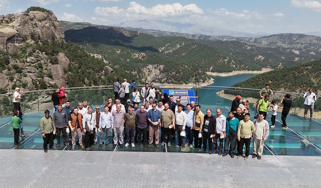 İşitme Engelli Vatandaşlar, Kahramanmaraş’ı Keşfetti: Tarih ve Doğayla İç İçe