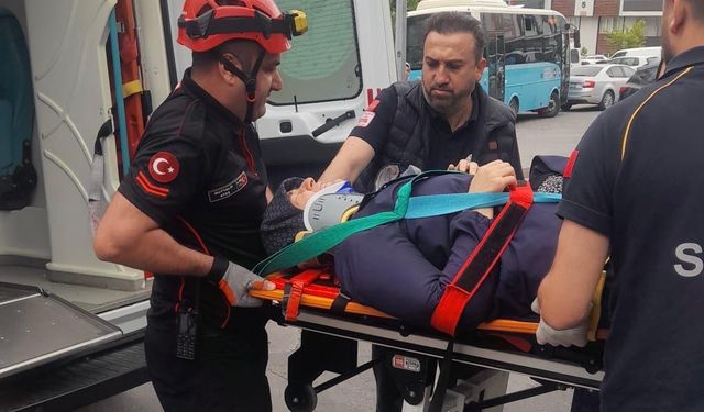 Kahramanmaraş’ta halk otobüsü ile otomobil çarpıştı: 3 yaralı