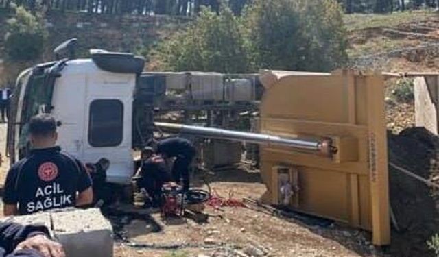 Kahramanmaraş'ta feci kaza: Kamyon sürücüsü hayatını kaybetti