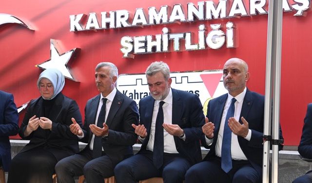 Şehitler Kabri Başında Dualarla Anıldı