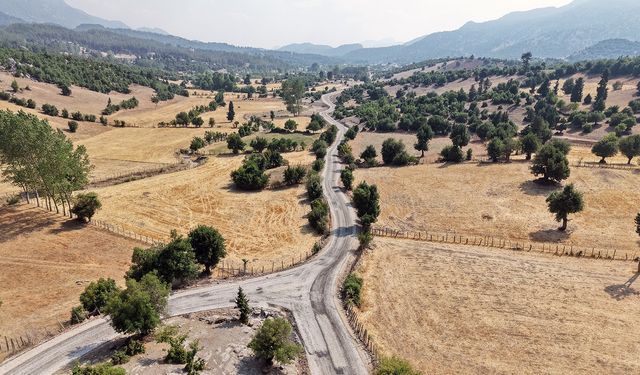 Rıfatiye’nin Yol Sorunu Büyükşehir’le Tarihe Kavuştu