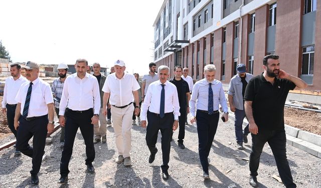 Başkan Fırat Görgel;  “Üniversiteli Gençlerimiz İçin Modern Barınma ve Sosyalleşme Alanları Oluşturuluyor”