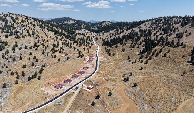 Göksun Kırsalında da Konforlu Ulaşım İçin Büyükşehir Görev Başında