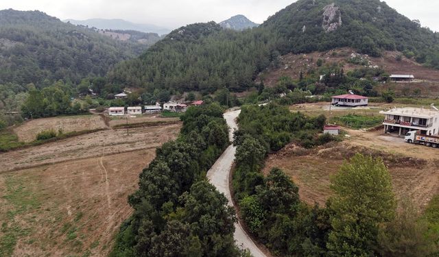 Büyükşehir’den Andırın Kırsalına 10 Bin Metrekare Kilit Parke