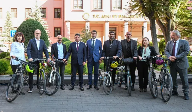 'Bisikletli yaşam için Adalet'i yerinde istediler