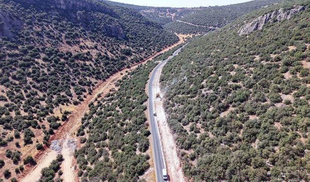 Büyükşehir’den Pazarcık’ta Yol Seferberliği
