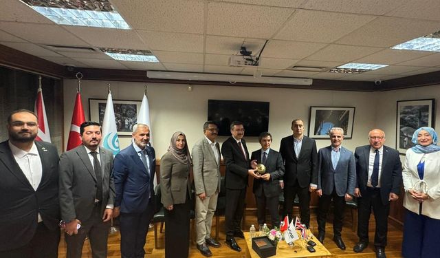 Londra’da “Türkiye–İngiltere Yatırım Köprüsü” Paneli