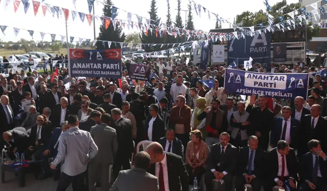 Anahtar Parti Kahramanmaraş’ta Binlerce Yeni Üyeye Rozet Taktı