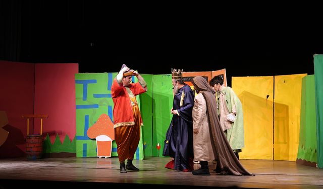 Büyükşehir, Miniklere Hafta Sonu Tiyatro Şöleni Yaşattı