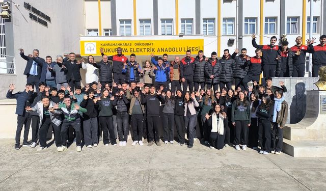 Onikişubat Belediyespor’un voleybolcuları, Kahramanmaraşlı gençlere ilham oluyor