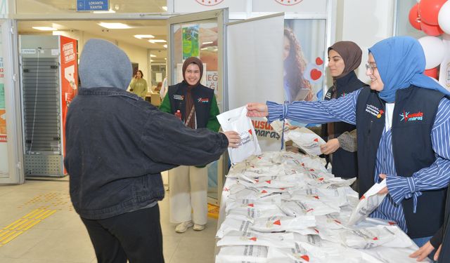 Büyükşehir’den Regaip Kandili’nde Üniversiteli Gençlere Anlamlı İkram